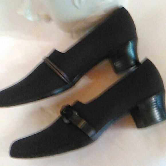 NWOT Munro Fabric Low Heels - Picture 4 of 12